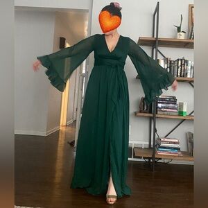 Elegant V-Neck Emerald Green Maxi Dress with Side Slit